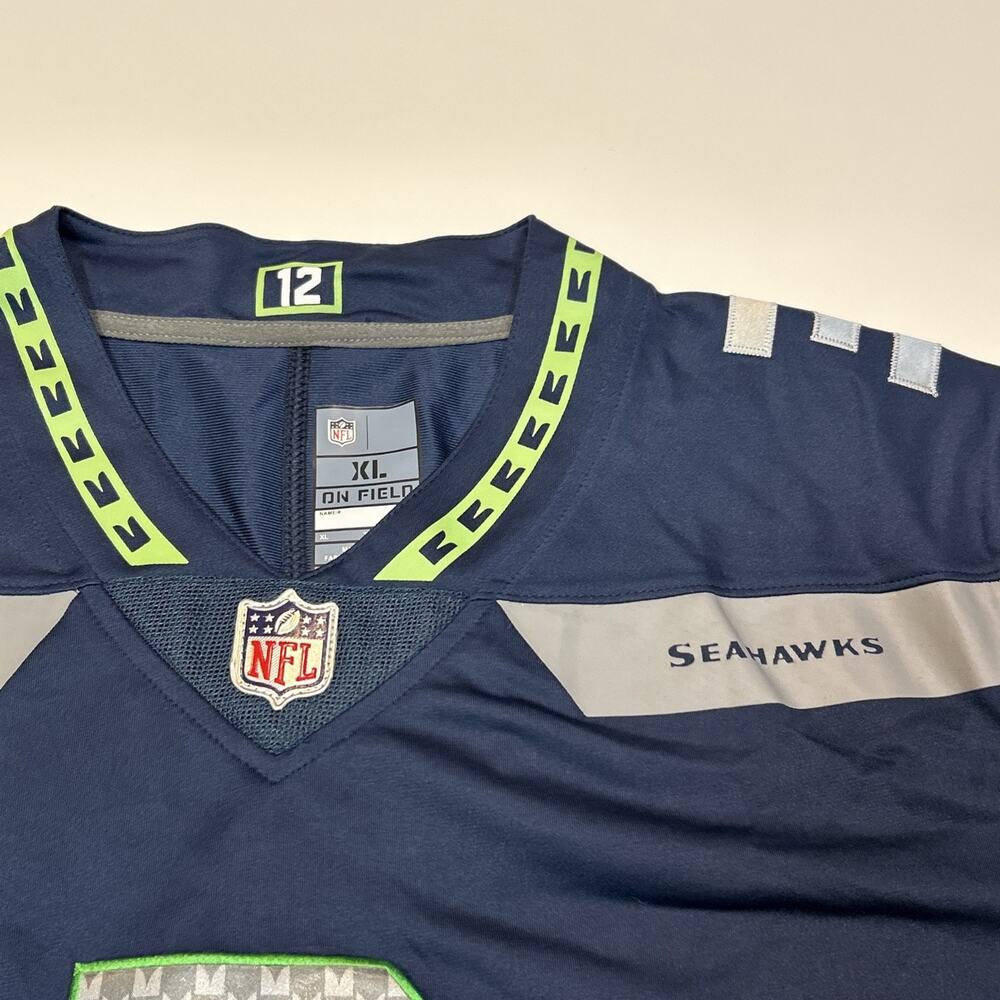 Seattle Seahawks Mens Jersey Size XL Extra Large Russell Wilson NFL Football - Picture 7 of 16